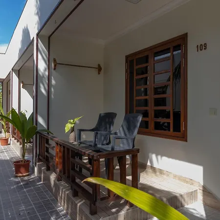 Kamadhoo Inn-3