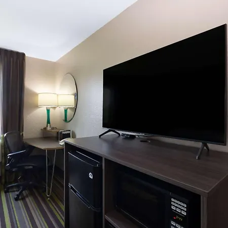 Super 8 By Wyndham Belgrade/Bozeman Airport-2