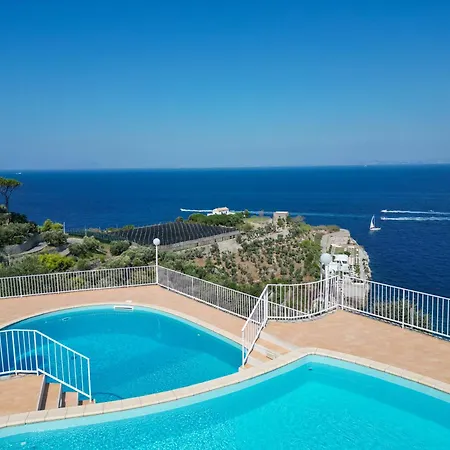 Villaggio Villa Lubrense-2