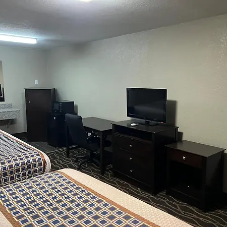 Westbridge Inn And Suites-2