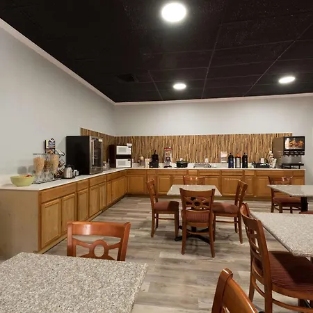 Quality Inn & Suites Manitou Springs At Pikes Peak-3