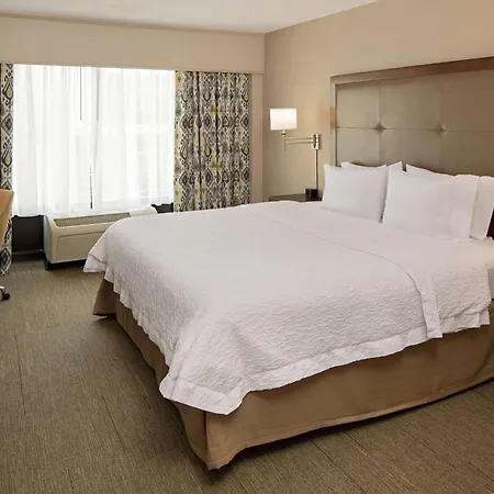 Hampton Inn Louisville Downtown-3