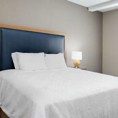 Hampton Inn & Suites San Diego Airport Liberty Station-3