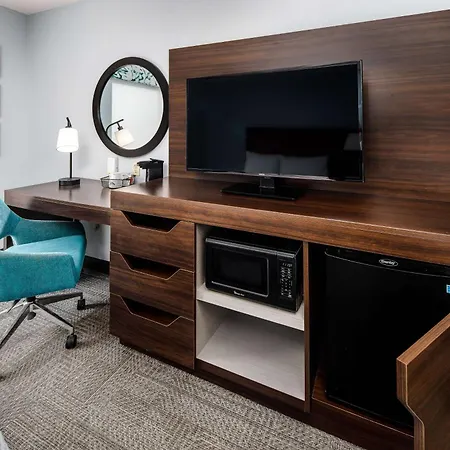 Hampton Inn & Suites Navarre-3