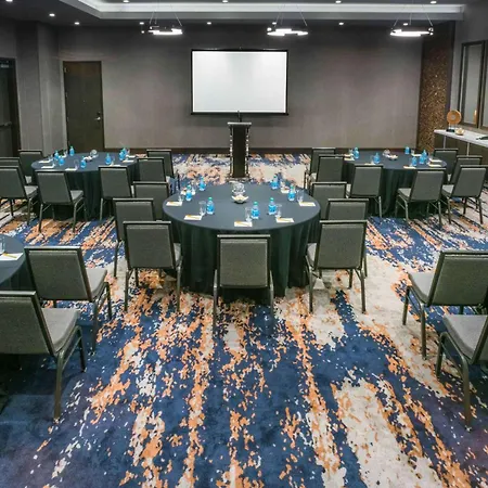 Hilton Garden Inn Foxborough Patriot Place-3