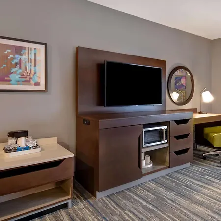 Hampton Inn Pleasant View-2