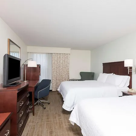 Hampton Inn East Lansing-3