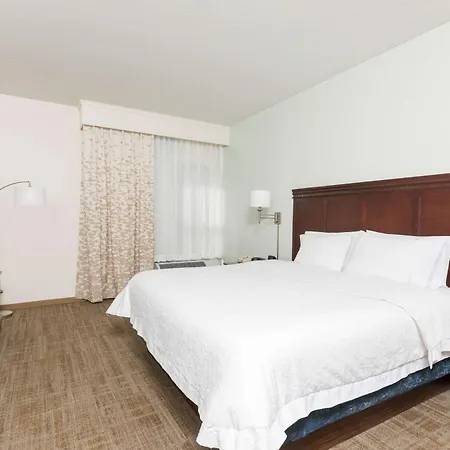 Hampton Inn East Lansing-2