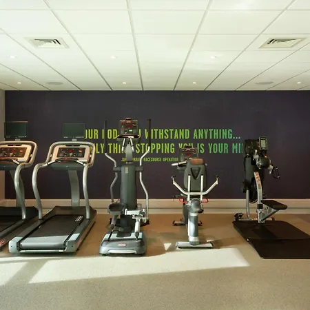 Hampton By Hilton Hamilton Park-2