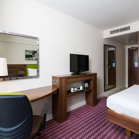 Hampton By Hilton Birmingham Jewellery Quarter-3