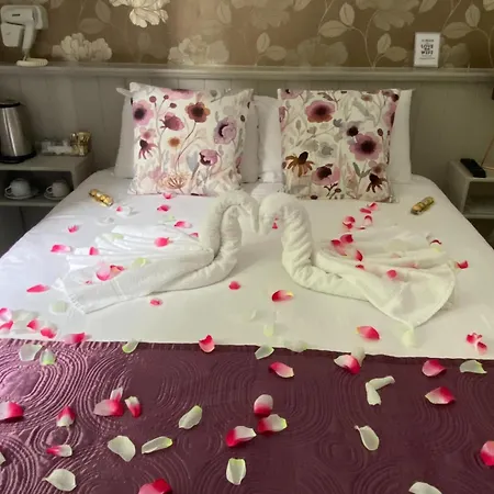 The Town House Hotel-3