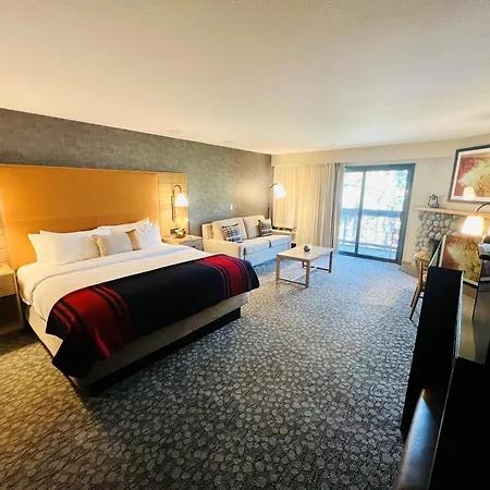 Riverhouse Lodge-2