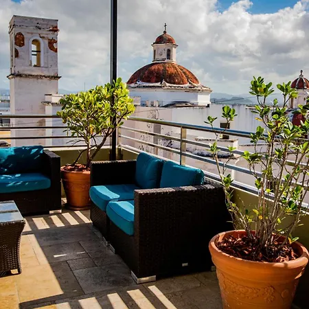 Decanter Hotel-3