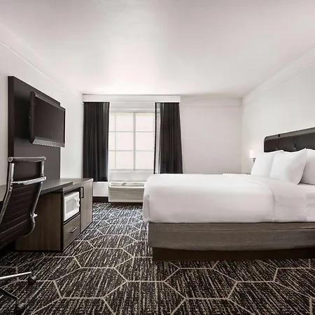 La Quinta By Wyndham Hesperia Victorville-3