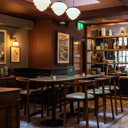 Hort'S Townhouse-2