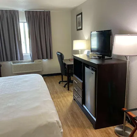 Motel 6 Lancaster-2