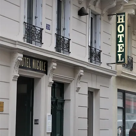 Hotel Pierre Nicole-3