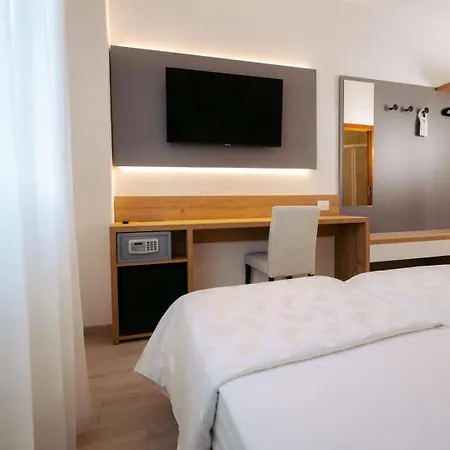 Hotel Everest-2