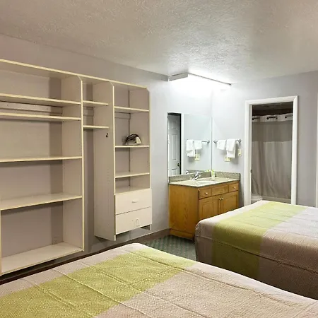 Coronada Inn & Suites-3