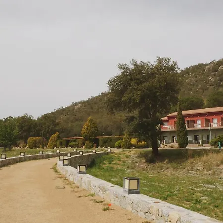 Hostal Rural Can Pau-2