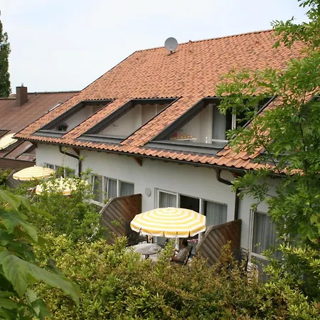 Lug Ins Land Restaurant & Ferienwohnungen-3