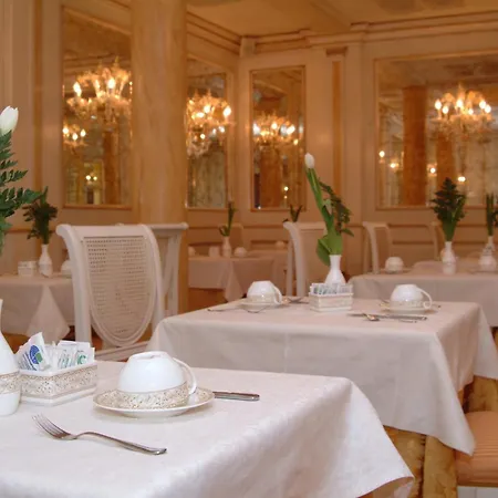 Hotel Belle Epoque-2