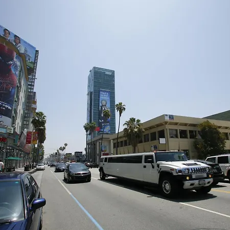 Hollywood Guest Inn-2