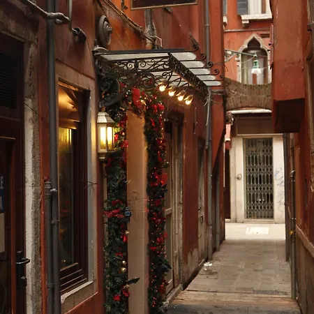 Hotel Lux-3