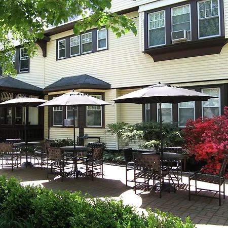 Longwood Inn-2