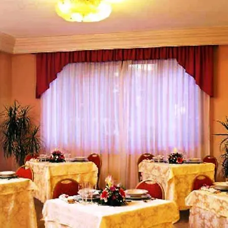 Hotel Universo-2