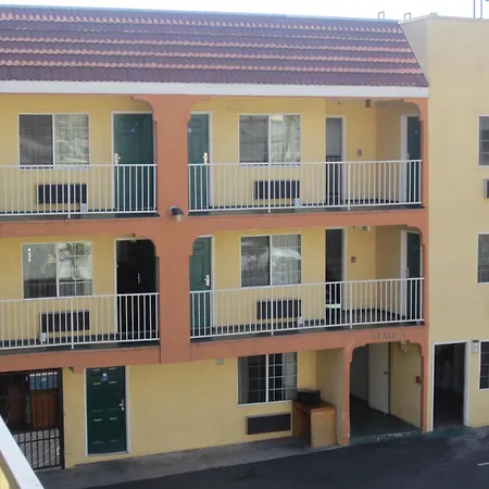 Starlight Inn, Valley Blvd - Downtown La-3