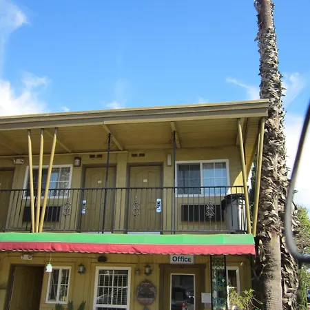 Civic Center Lodge / Lake Merritt Bart-3