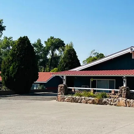 Redwood Arms Motel-3