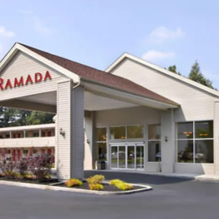 Ramada By Wyndham Cleveland Airport West-2