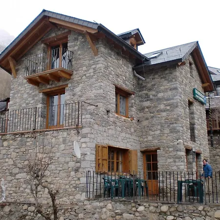 Pensió i Apartaments la Bordeta-3