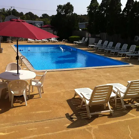 Holiday Hill Inn & Suites-2