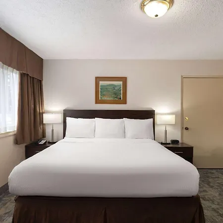 Travelodge By Wyndham Thunder Bay On-2