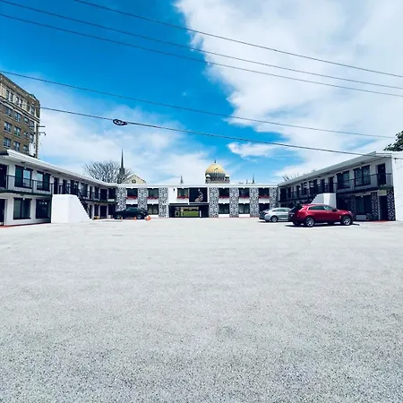 The Village Inn Hotel-3