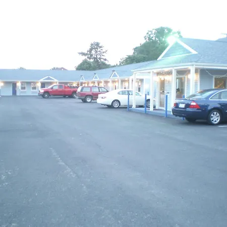 Red Carpet Inn & Suites Hammonton Nj Route-30E-2