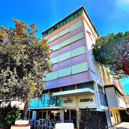 Hotel Ambra - Fronte Mare - Vicinissimi Al Centro-3