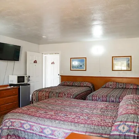 Swiss Holiday Lodge-2