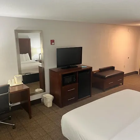 Comfort Inn & Suites Jackson North-3