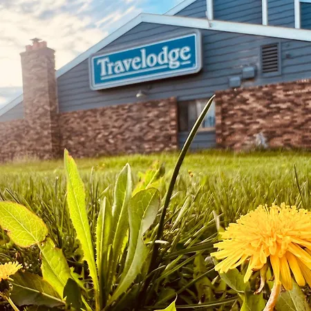 Travelodge By Wyndham Valleyfair Shakopee-3