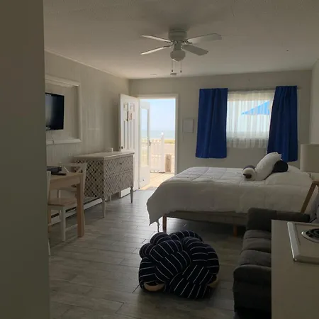 Southold Beach Motel-2