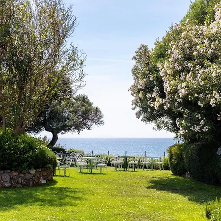 Hotel Capo D'Uomo-3