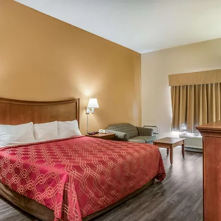 Econo Lodge Inn & Suites Marietta Near Dobbins Arb-2