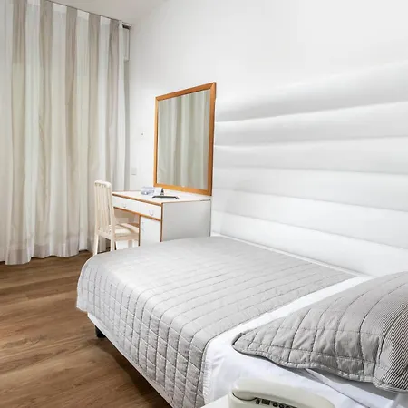 Hotel Albatros-3