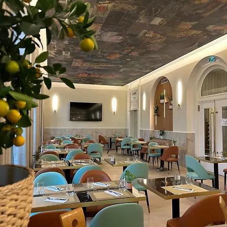 Brit Hotel Privilege Le Royal - Centre Gare-3