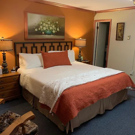 Starlite Motel & Suites-3