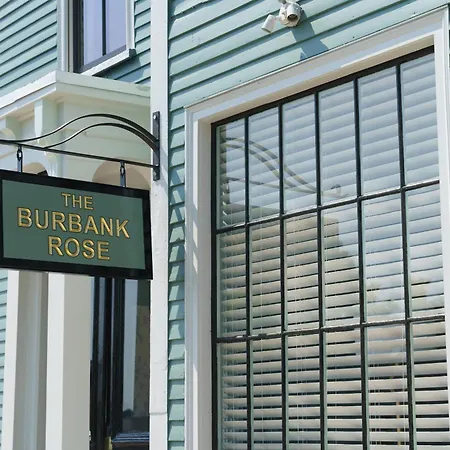 The Burbank Rose Inn-2